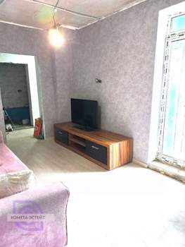 2-к квартира, вторичка, 46м2, 1/4 этаж