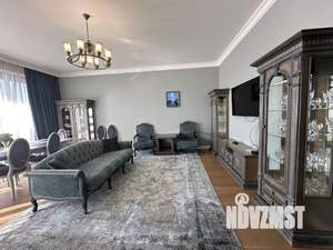 3-к квартира, вторичка, 126м2, 8/8 этаж