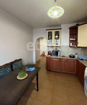 2-к квартира, вторичка, 70м2, 1/9 этаж