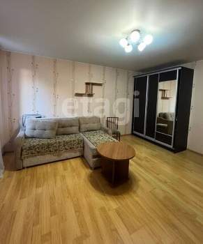 2-к квартира, вторичка, 70м2, 1/9 этаж