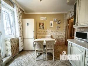 4-к квартира, вторичка, 102м2, 18/18 этаж