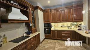 4-к квартира, вторичка, 141м2, 2/5 этаж