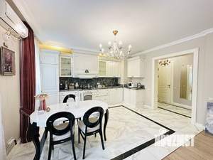 3-к квартира, вторичка, 86м2, 1/8 этаж
