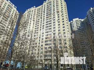 2-к квартира, вторичка, 63м2, 8/23 этаж