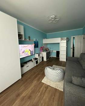 2-к квартира, вторичка, 54м2, 10/17 этаж