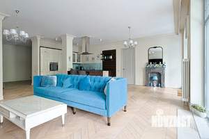 4-к квартира, вторичка, 364м2, 1/4 этаж