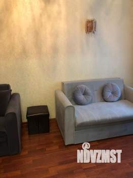 2-к квартира, вторичка, 42м2, 1/5 этаж