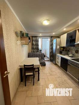 2-к квартира, вторичка, 66м2, 9/17 этаж