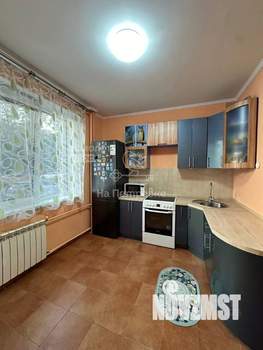 2-к квартира, вторичка, 64м2, 1/17 этаж