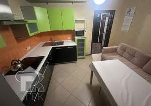 1-к квартира, вторичка, 42м2, 5/17 этаж