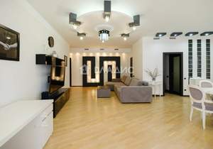 3-к квартира, вторичка, 121м2, 8/18 этаж