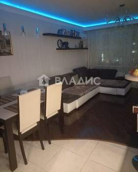 2-к квартира, вторичка, 60м2, 10/17 этаж