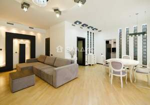 3-к квартира, вторичка, 121м2, 8/18 этаж