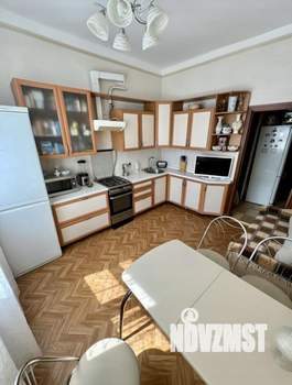 3-к квартира, вторичка, 78м2, 2/5 этаж