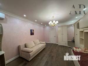 2-к квартира, вторичка, 84м2, 8/25 этаж