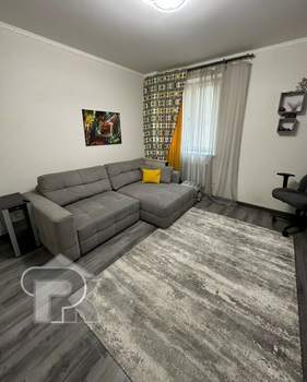 2-к квартира, вторичка, 53м2, 1/4 этаж