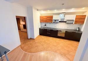 2-к квартира, вторичка, 68м2, 9/17 этаж