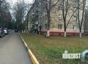 2-к квартира, вторичка, 42м2, 1/5 этаж