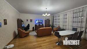 4-к квартира, вторичка, 141м2, 2/5 этаж