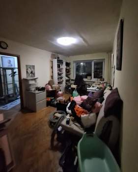 3-к квартира, вторичка, 55м2, 1/4 этаж