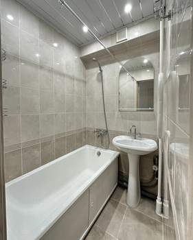 2-к квартира, вторичка, 45м2, 8/9 этаж