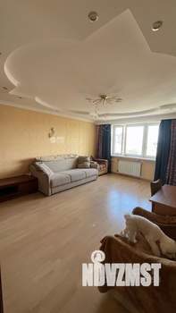 2-к квартира, вторичка, 66м2, 9/17 этаж