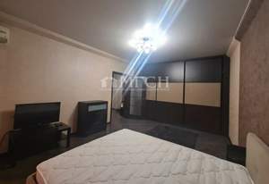 1-к квартира, вторичка, 42м2, 5/19 этаж