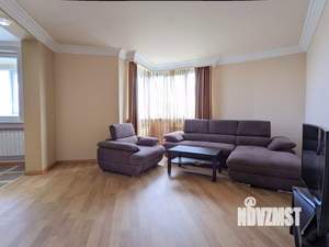 Студия квартира, вторичка, 68м2, 12/26 этаж