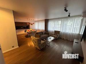 3-к квартира, вторичка, 92м2, 1/4 этаж