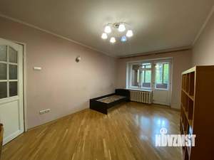 3-к квартира, вторичка, 74м2, 2/5 этаж