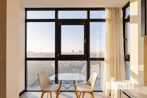 2-к квартира, вторичка, 77м2, 25/37 этаж