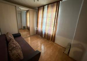 2-к квартира, вторичка, 45м2, 1/4 этаж