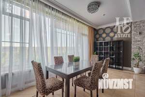 4-к квартира, вторичка, 210м2, 4/4 этаж