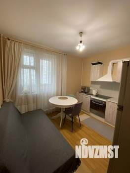 2-к квартира, вторичка, 60м2, 7/25 этаж
