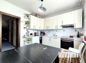 4-к квартира, вторичка, 96м2, 2/11 этаж