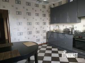 4-к квартира, вторичка, 100м2, 1/3 этаж