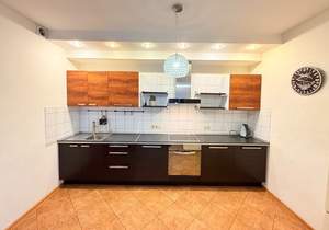 2-к квартира, вторичка, 68м2, 9/17 этаж