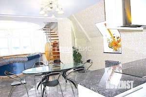 5-к квартира, вторичка, 176м2, 8/8 этаж