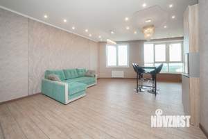 3-к квартира, вторичка, 83м2, 36/42 этаж