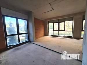 3-к квартира, вторичка, 104м2, 2/8 этаж