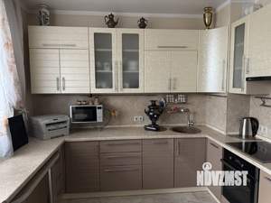 2-к квартира, вторичка, 72м2, 10/17 этаж