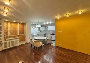 2-к квартира, вторичка, 66м2, 1/5 этаж