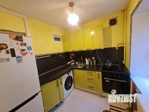 2-к квартира, вторичка, 43м2, 1/4 этаж