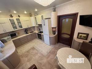 2-к квартира, вторичка, 72м2, 10/17 этаж