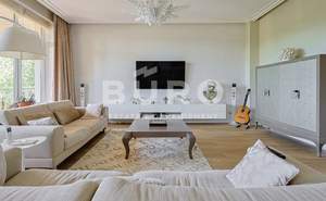 4-к квартира, вторичка, 280м2, 2/3 этаж