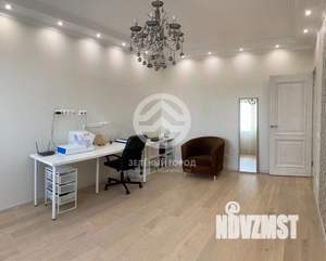 2-к квартира, вторичка, 61м2, 9/17 этаж