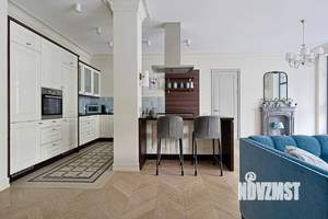 4-к квартира, вторичка, 364м2, 1/4 этаж