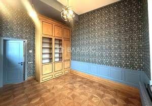 6-к квартира, вторичка, 240м2, 9/9 этаж