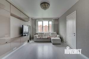 4-к квартира, вторичка, 65м2, 9/9 этаж