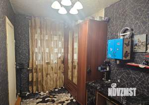 2-к квартира, вторичка, 43м2, 1/4 этаж